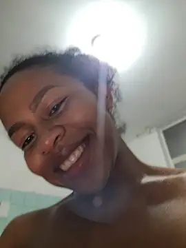 kimreigns Webcam Show