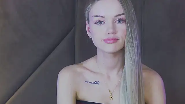 MarilynNova's Webcam Show