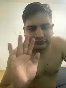Pokazy przed kamerką – MenSexPeru