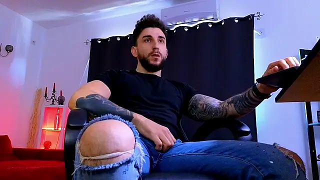 MightyAaron66 Webcam show