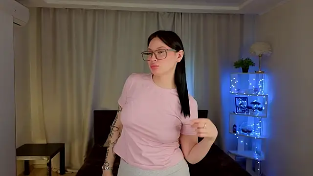 XXX chat uživo modela TanaDelcarlo