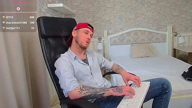 Chat XXX ao vivo de JonahShaw