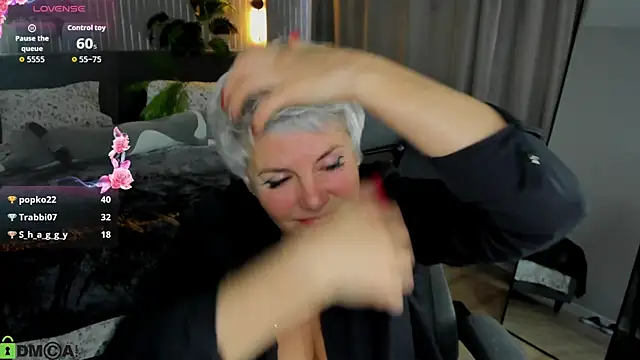 Show de Linda_Zef1r na webcam