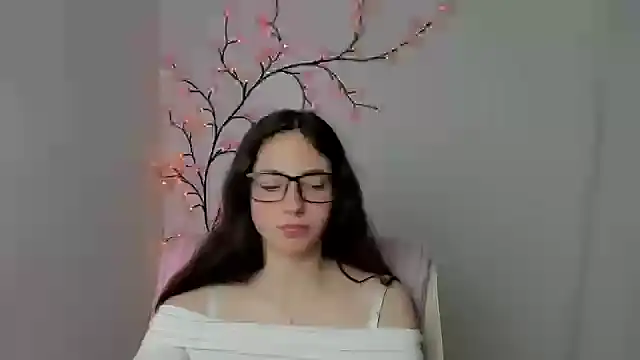 KissMeJulia – Kamerová šou