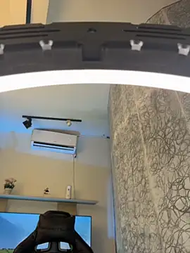 saracaball_'s Live XXX Chat