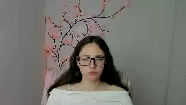 KissMeJulia Live XXX-Chat