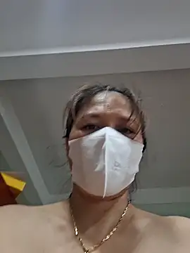Yummy_9x webcam show
