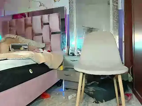 HUGE_BLACKCOCK webcam show