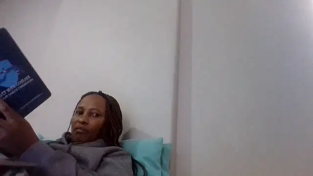 BabeAssXX – Kamerová šou