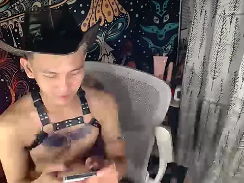 RalfAsian25 Adlı Modelin Web Kamerası Şovu