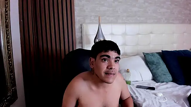MikeHuddson Obrolan Langsung XXX
