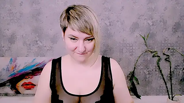Онлайн чат XXX Djullia
