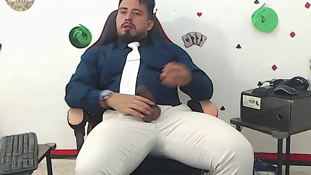 KalethBigDick Adlı Modelin Canlı XXX Sohbeti