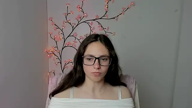 KissMeJulia live XXX chat