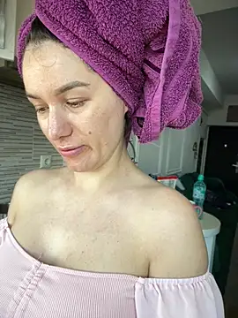 دردشة HotXMom_ الجنسية المباشرة
