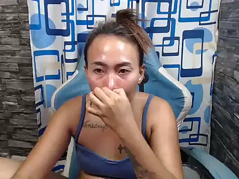 joanpetite webkamerás műsora