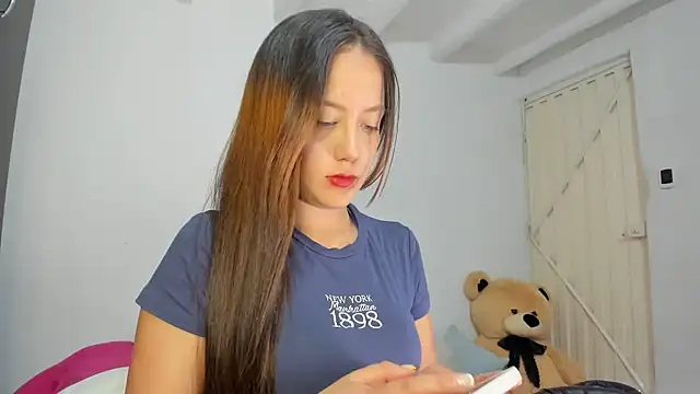 caro_gemm Live XXX-Chat