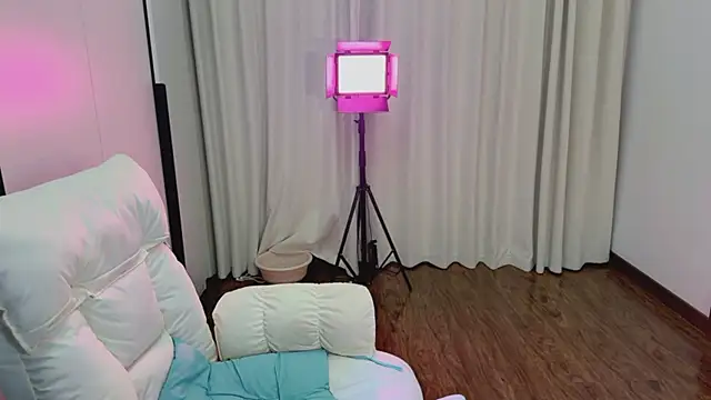 XXX chat uživo modela Onecutelittle