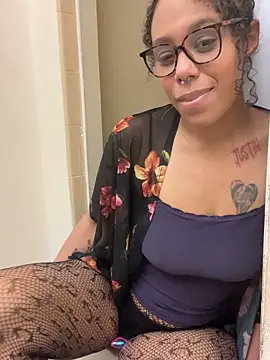 Princess_Desirae's Webcam Show