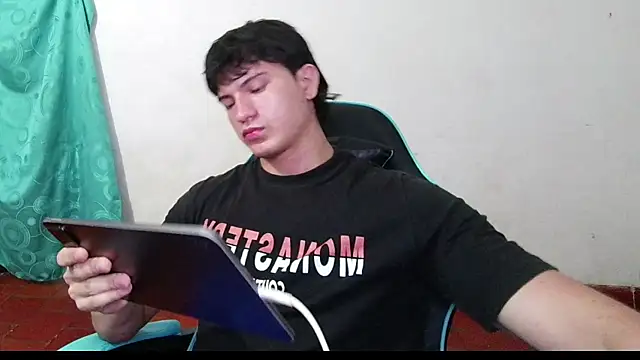 PrinceErick 网络视讯表演
