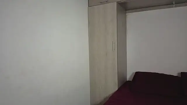 XXX chat uživo modela Candela___