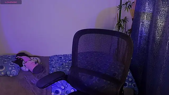 XXX chat uživo modela Scarlett_Laurent