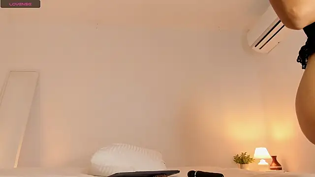 kora_bliss লাইভ XXX চ্যাট