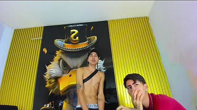 Show de guysloverea na webcam