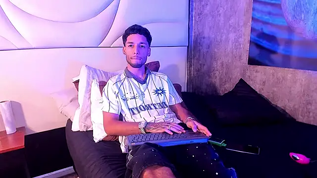 Show de Thiagoferreti na webcam