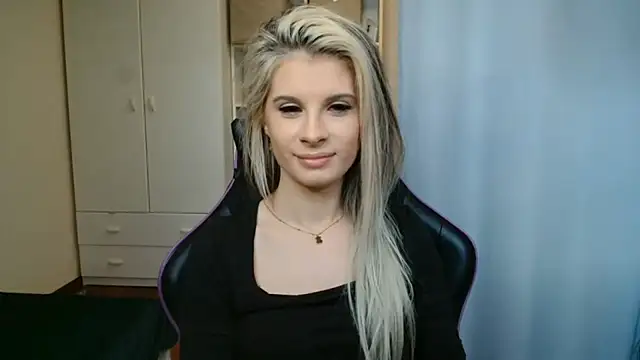 Chat XXX en directo de KristineGlow
