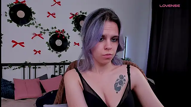 LiraBelle's Live XXX Chat