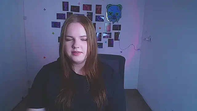Kitty_Mia_Kitty Adlı Modelin Canlı XXX Sohbeti