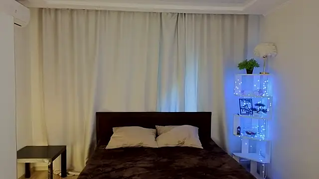 TanaDelcarlo Adlı Modelin Canlı XXX Sohbeti