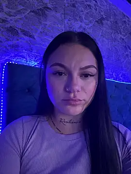 Онлайн чат XXX Megaan__More