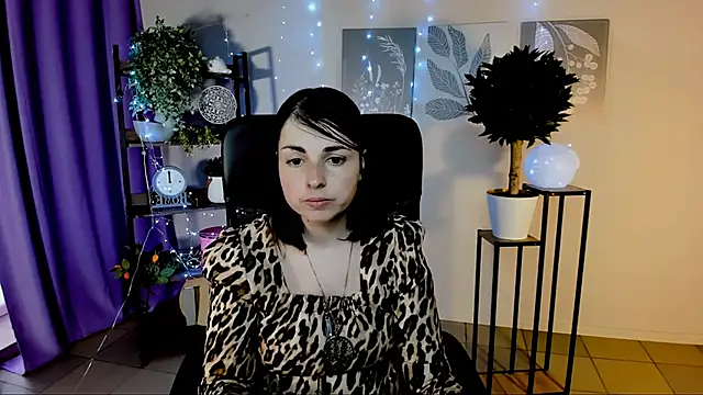 MartaEdams Adlı Modelin Canlı XXX Sohbeti