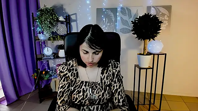 دردشة MartaEdams الجنسية المباشرة