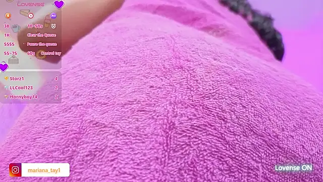 MARIANA_TAY1のライブXXXチャット