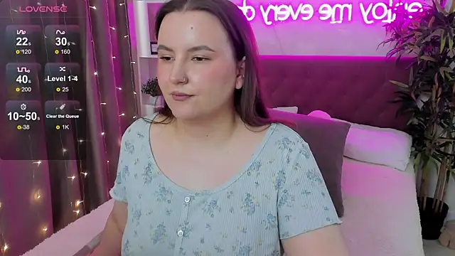 Živý XXX chat FeralPeach