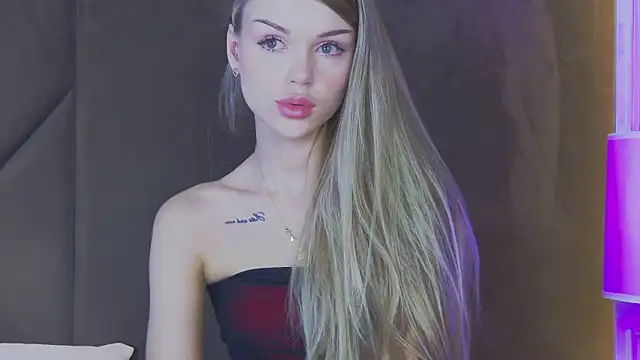 MarilynNova's Live XXX Chat