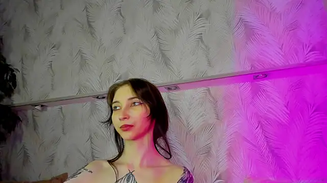 Ellen_Hops live XXX chat