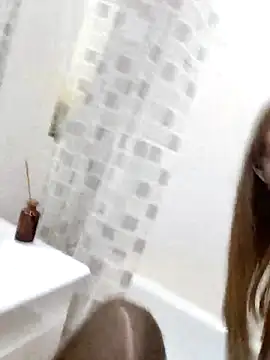 caressyourself's Live XXX Chat