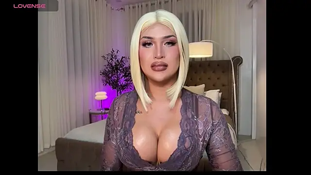 Your_Majesty_Tyra Show Webcam