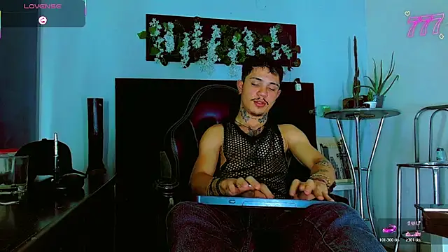 HannibalLester 라이브 XXX 채팅
