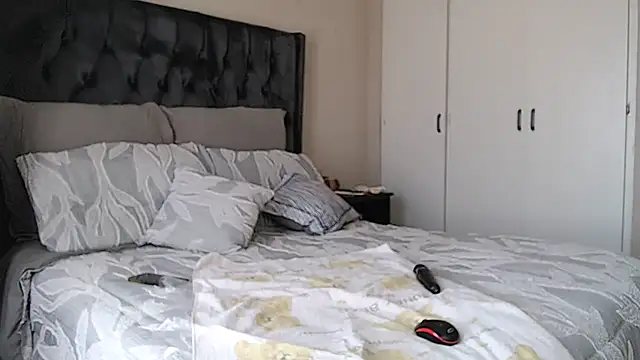 Juicypussyxx1 Pertunjukan Webcam