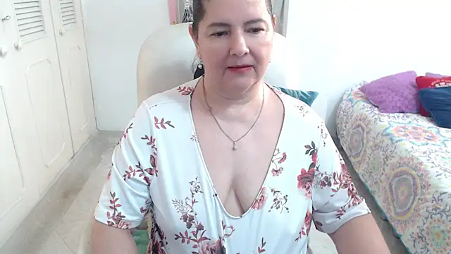 leonela_69 Chat XXX live