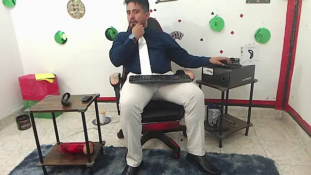 KalethBigDick 网络视讯表演