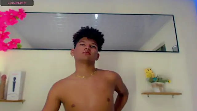 Sebastian_-Dn Live XXX chat