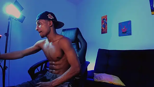 BabyCam23 Show in webcam