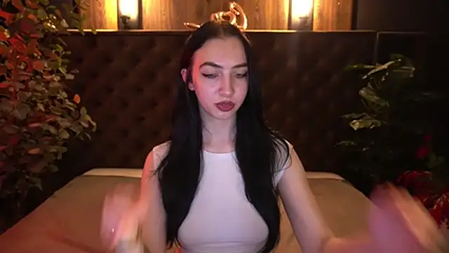 WildKittenX_ 라이브 XXX 채팅