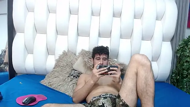 aaron_jones_1 Pertunjukan Webcam